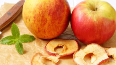 Baked Apple Chips