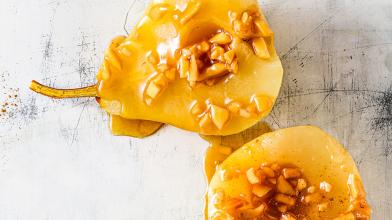 Instant Pot Almond-Toffee Topped Pears