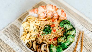 Low Carb Veggie Fried Rice Bowl