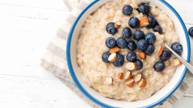 Berry Almond Oatmeal