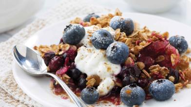 Berry Oatmeal Crisp