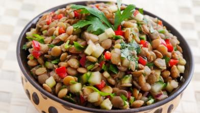 A bowl of easy to cook lentils for beginners