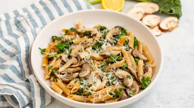 Creamy Garlic Mushroom Pasta with Kale