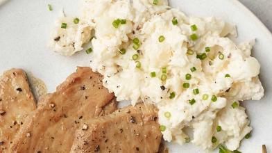 Low-Carb Cauliflower Mashed "Potatoes"