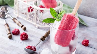 Kid-Friendly Raspberry Smoothie Pops