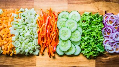 Meal Prep: DIY Salad Bar