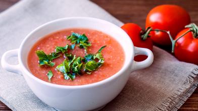 Quick Herb-Tomato Soup