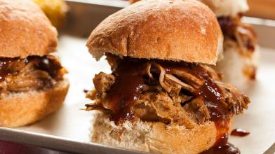 Slow Cooker BBQ Chicken Sliders