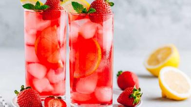 Sparkling Strawberry Mint Water