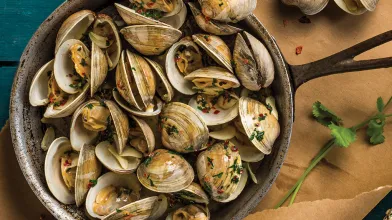 Grilled Clams With Garlic (Butter) And Lime
