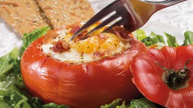 Baked Egg 'n' Tomato Cups
