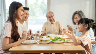 How Family Meals Provide Health Benefits