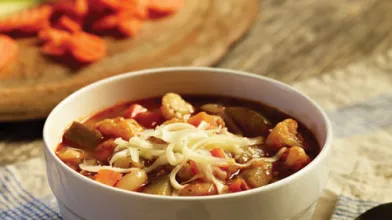 Garden Veggie and White Bean Chili