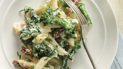 Penne with Broccoli Rabe, Prosciutto, and Garlic
