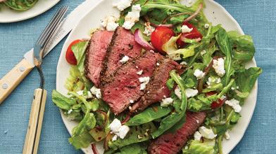 Romaine Peppercorn-Steak Salad