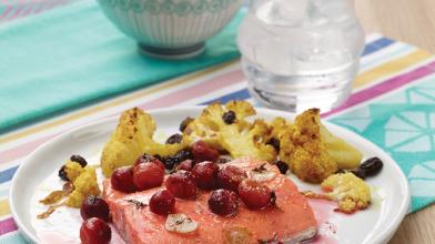 Salmon With Thyme-Roasted Grapes
