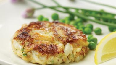 Traditional Lump Crab Cakes