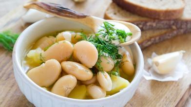 Braised Fennel and White Beans