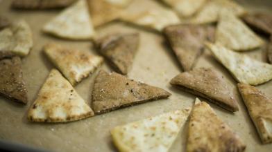 Garlic Pita Crisps
