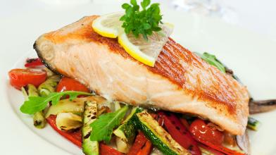 Greek Salmon and Veggie Packets