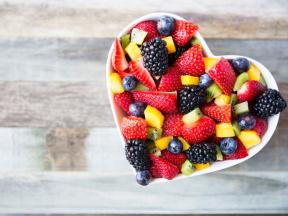 Should people with diabetes eat fruit?