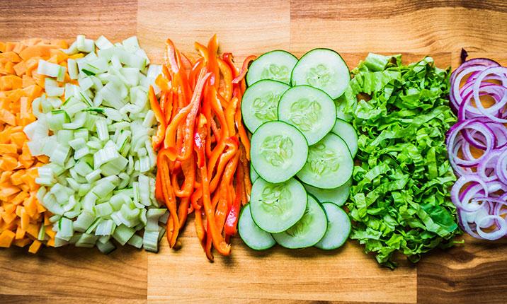 Meal Prep: DIY Salad Bar