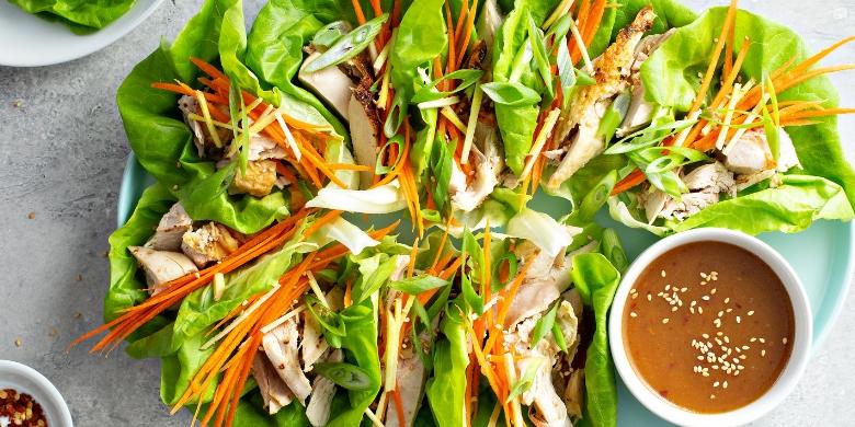 Chicken and Cucumber Lettuce Wraps with Peanut Sauce 