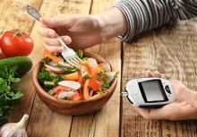 How Does Food Impact Blood Glucose?