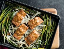 2022-diabetic-one-pan-salmon-asparagus_diabetes-cookbook_082418_1021x779.jpg