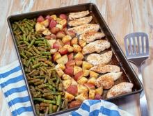 2046-diabetic-sheet-pan-Chicken-Green-Beans-Potatoes_DaVita_040821_1665867840 (1).jpg