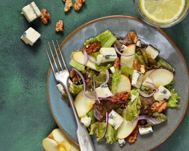 Apple and Gorgonzola Cheese Salad