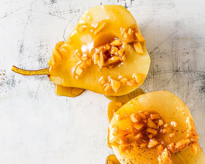 Instant Pot Almond-Toffee Topped Pears