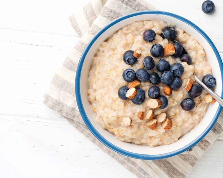 Berry Almond Oatmeal