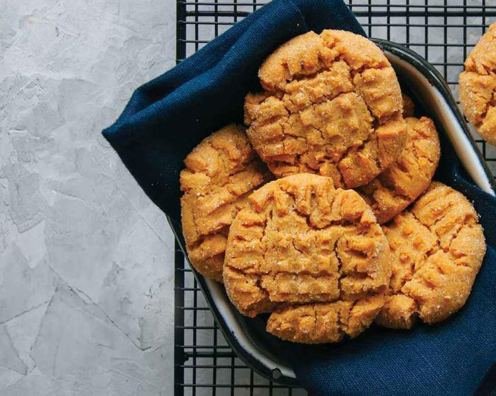 4-Ingredient Peanut Butter Cookies