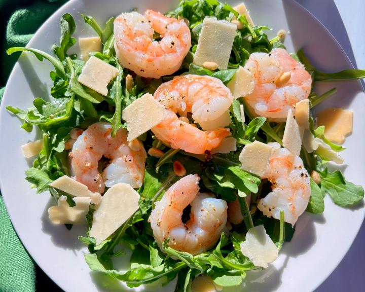 lemony arugula shrimp salad