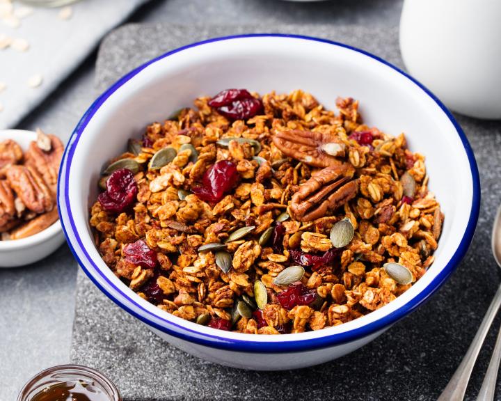 Fall Granola with pumpkin seeds