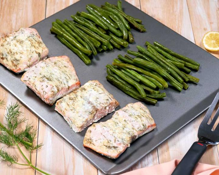 Sheet Pan Salmon and Green Beans