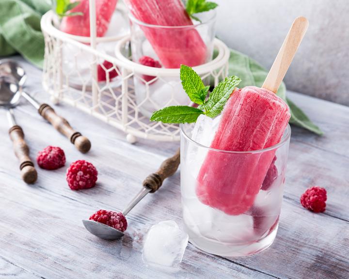 Kid-Friendly Raspberry Smoothie Pops