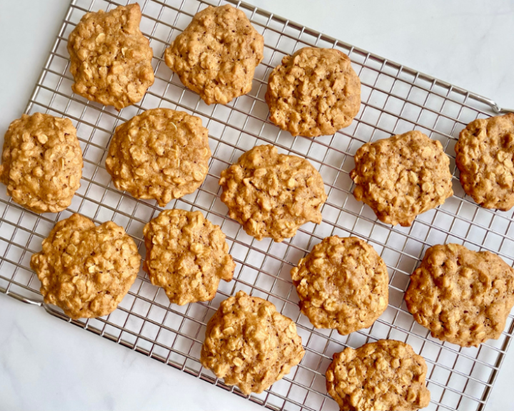 Maple-Pumpkin Spice Oatmeal Cookies