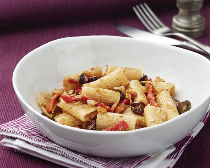 Rigatoni With Sun-Dried Tomatoes, Pesto, And Olives