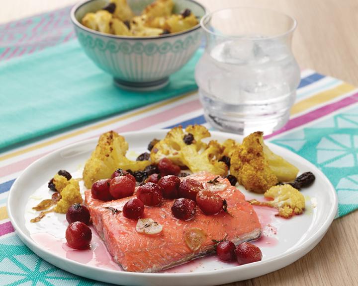 Salmon With Thyme-Roasted Grapes