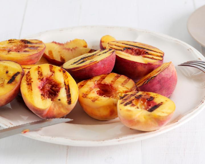Cinnamon Maple Grilled Peaches