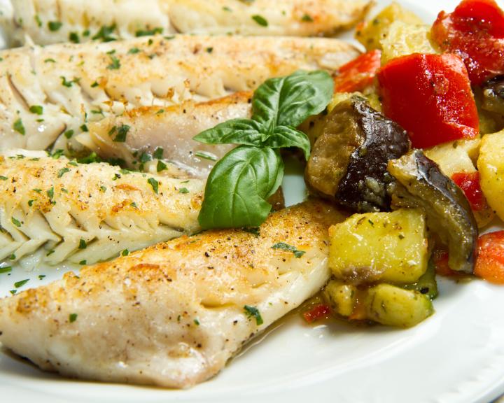 Fillet with Shallot, Zucchini & Tomato