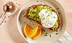 227-diabetic-breakfast-egg-avocoado-toast_DFMarApr19_012919.jpg