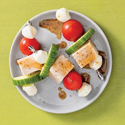 diabetic-turkey-mozzarella-snack-skewers_create-your-plate_022020_square.jpg